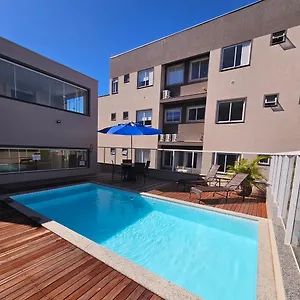 Em - Luxo - Piscina - Alto Padrão Bombinhas